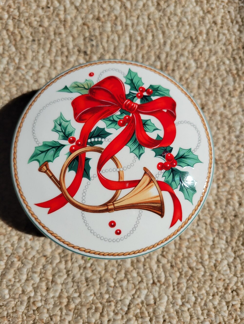 Mikasa Holiday Candy Trinket Dish Ceramic Box Bow Horn Holly Jubilation Japan
